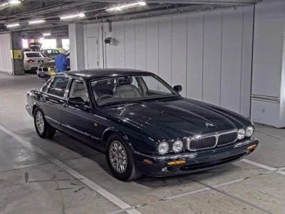 Jaguar XJ SERIES