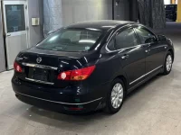 Nissan SYLPHY лот № 2047 оценка 4  с аукциона в Японии 4