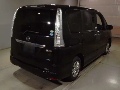 Nissan SERENA  с аукциона в Японии