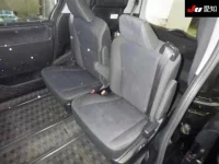 Toyota NOAH лот № 3032 оценка 4  с аукциона в Японии 3