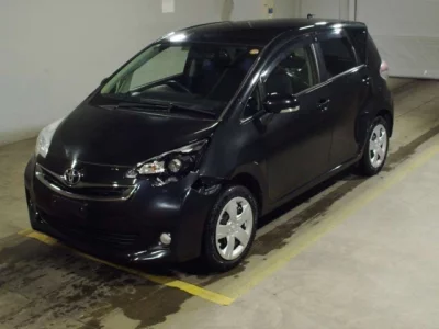 Toyota RACTIS  с аукциона в Японии