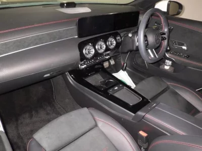 Mercedes-Benz CLA CLASS