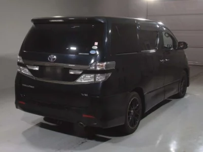 Toyota VELLFIRE  с аукциона в Японии