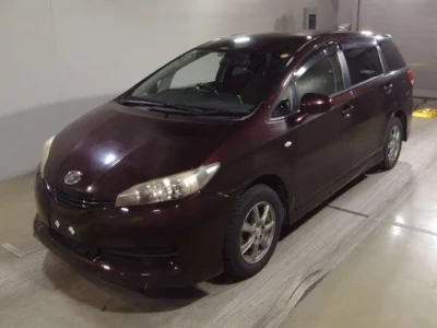 Toyota WISH  с аукциона в Японии