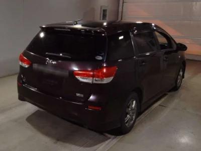 Toyota WISH  с аукциона в Японии
