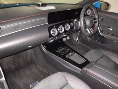 Mercedes-Benz CLA CLASS