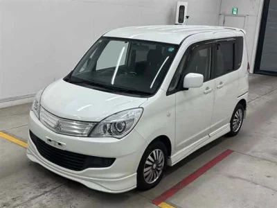 Mitsubishi DELICA D2