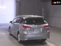 Toyota WISH лот № 131 оценка R  с аукциона в Японии 1