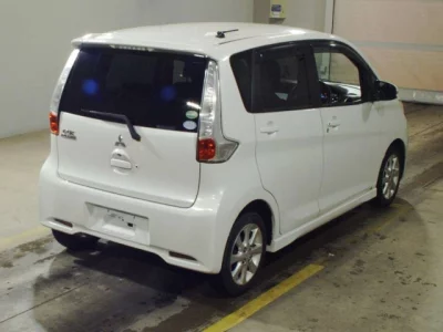 Mitsubishi EK CUSTOM