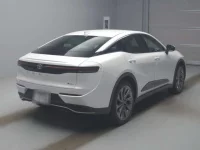 Toyota CROWN CROSSOVER лот № 22071 оценка 3  с аукциона в Японии 1