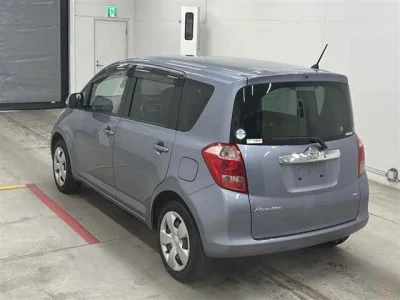 Toyota RACTIS  с аукциона в Японии