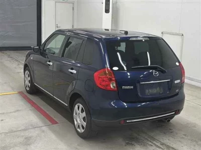 Mazda VERISA