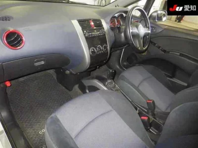 Mitsubishi COLT PLUS