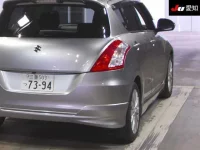Suzuki SWIFT лот № 3086 оценка R  с аукциона в Японии 7