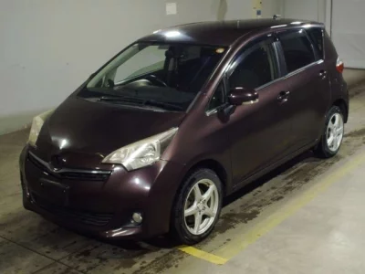 Toyota RACTIS  с аукциона в Японии