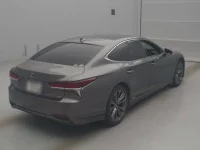 Lexus LS лот № 71002 оценка 4  с аукциона в Японии 1