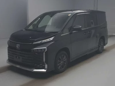 Toyota VOXY  с аукциона в Японии