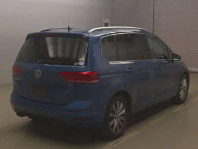 Volkswagen GOLF TOURAN