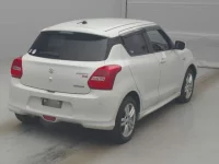 Suzuki SWIFT лот № 70070 оценка RA  с аукциона в Японии 1