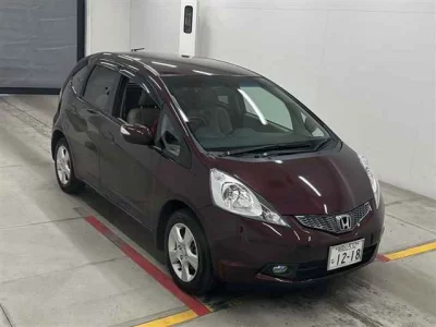 Honda FIT  с аукциона в Японии