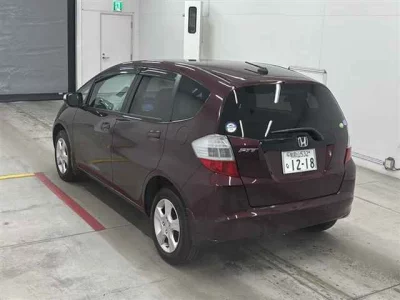 Honda FIT  с аукциона в Японии