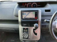 Toyota VOXY лот № 30003 оценка R  с аукциона в Японии 5