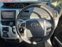 Toyota VOXY лот № 30008 оценка 4  с аукциона в Японии 2