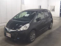 Honda FIT лот № 1025 оценка 3  с аукциона в Японии 3