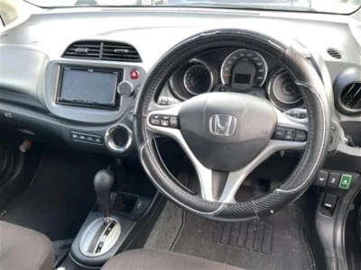 Honda FIT  с аукциона в Японии