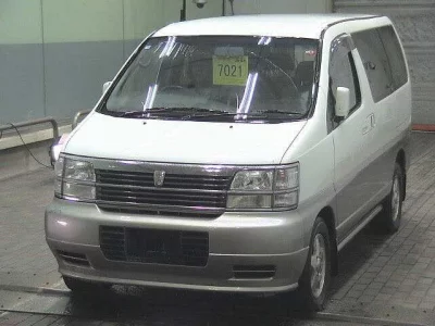 Nissan ELGRAND  с аукциона в Японии