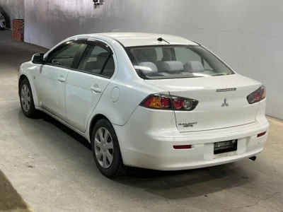 Mitsubishi GALANT FORTIS