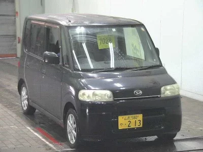 Daihatsu TANTO  с аукциона в Японии