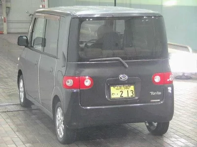 Daihatsu TANTO  с аукциона в Японии
