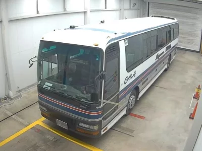 Isuzu BUS