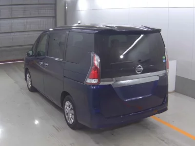 Nissan SERENA  с аукциона в Японии