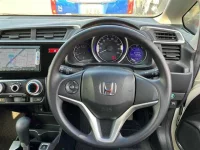 Honda FIT лот № 30024 оценка 3.5  с аукциона в Японии 2