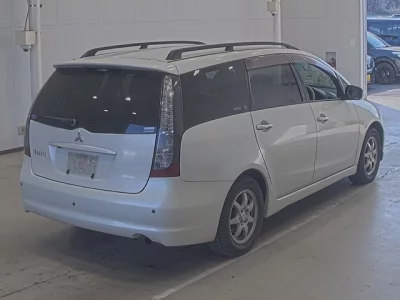 Mitsubishi GRANDIS