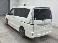 Nissan SERENA лот № 30028 оценка 4  с аукциона в Японии 1
