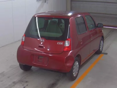 Daihatsu Esse
