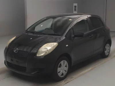 Toyota VITZ  с аукциона в Японии