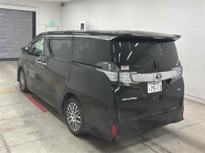 Toyota VELLFIRE  с аукциона в Японии
