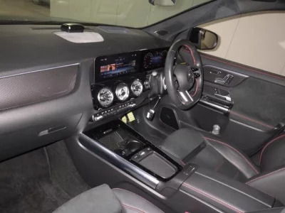 Mercedes-Benz GLA CLASS