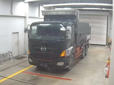 Hino TRUCK