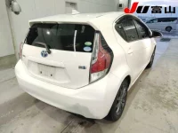 Toyota AQUA лот № 3009 оценка 3.5  с аукциона в Японии 4