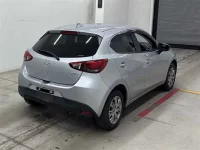 Mazda DEMIO лот № 30066 оценка 4  с аукциона в Японии 4