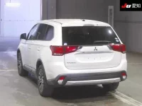 Mitsubishi OUTLANDER лот № 5128 оценка 4.5  с аукциона в Японии 1