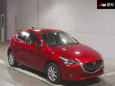 Mazda DEMIO  с аукциона в Японии