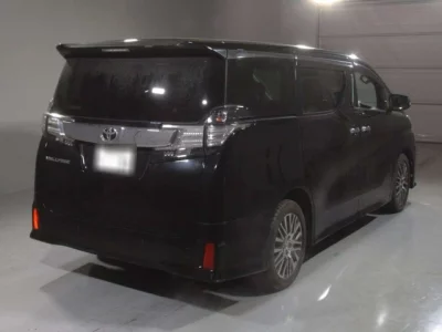 Toyota VELLFIRE  с аукциона в Японии