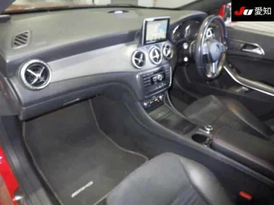 Mercedes-Benz CLA CLASS