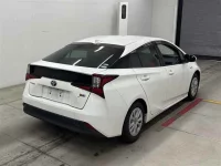 Toyota Prius лот № 30080 оценка 3.5  с аукциона в Японии 4